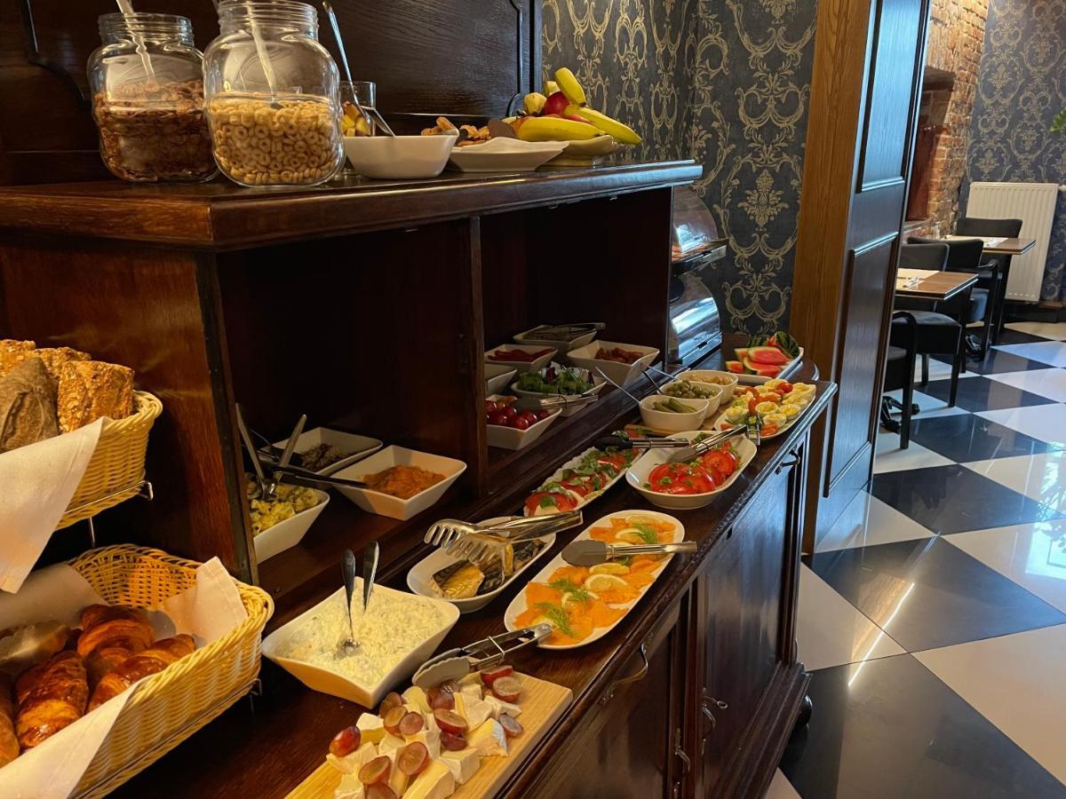 Sleepwalker Boutique Suites Breslavia Esterno foto