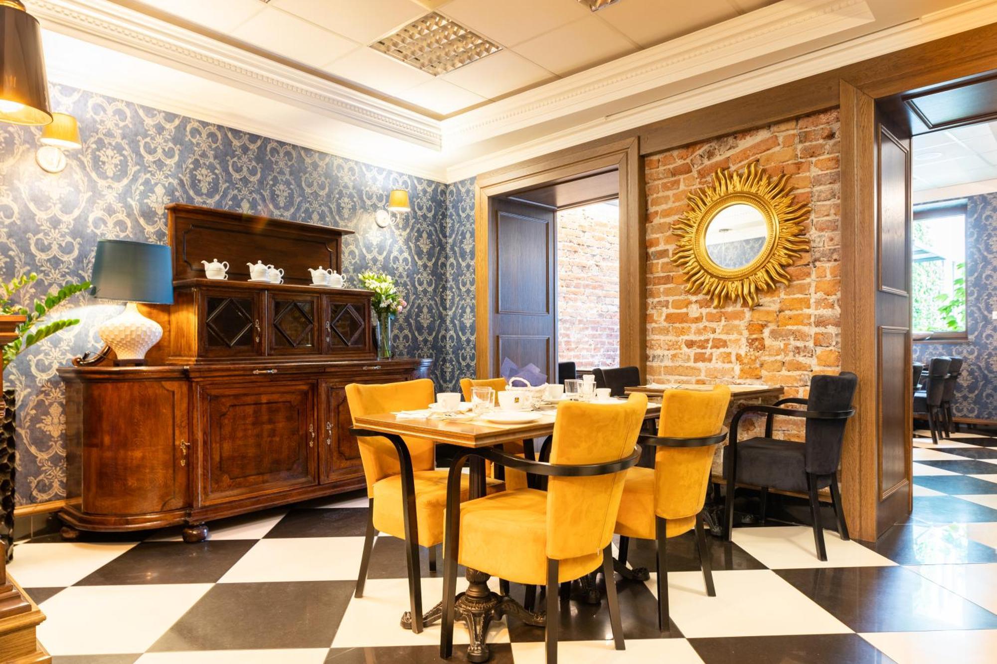 Sleepwalker Boutique Suites Breslavia Esterno foto