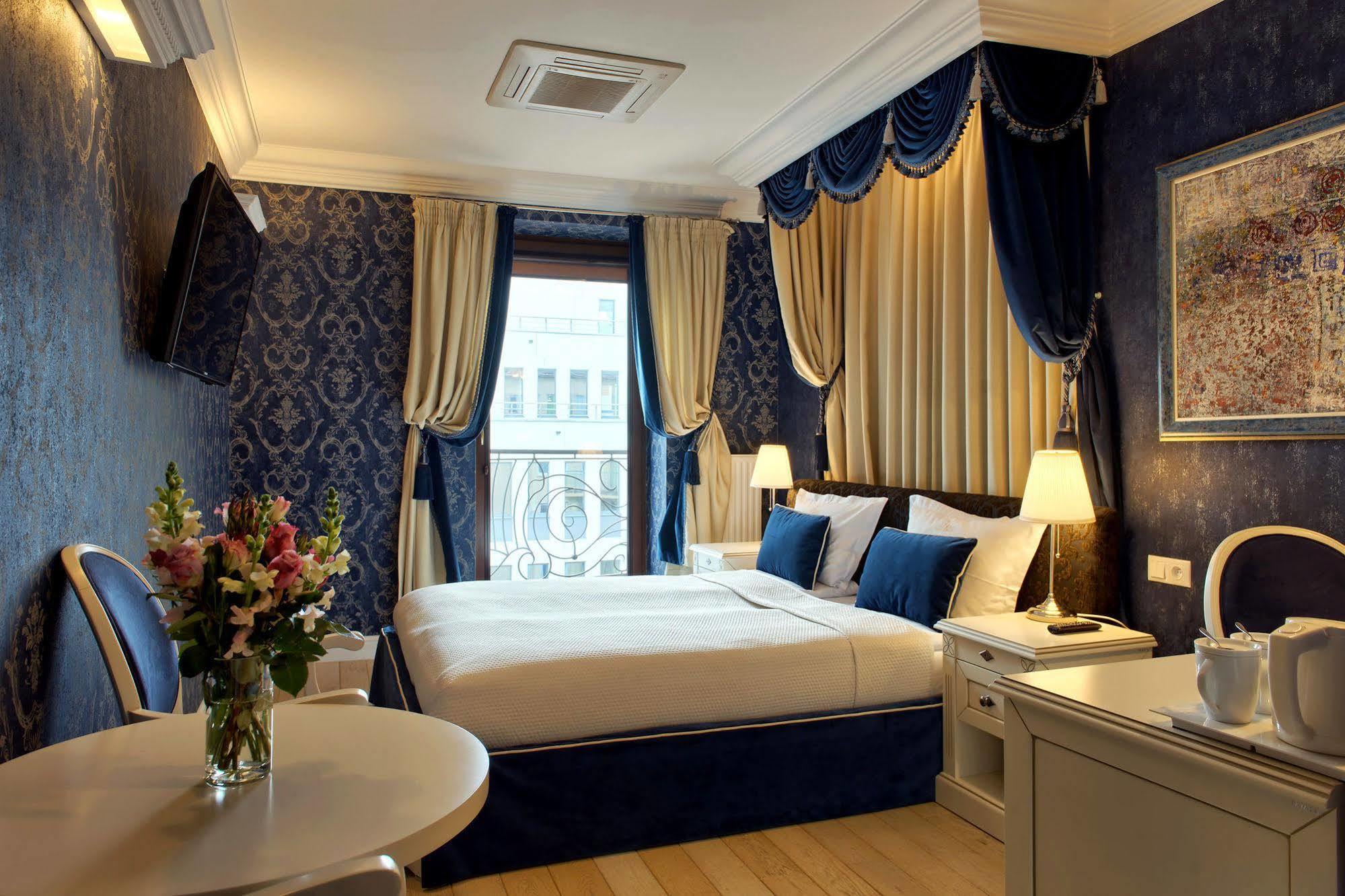 Sleepwalker Boutique Suites Breslavia Esterno foto